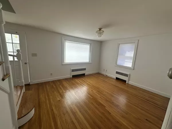 Newton, MA 02458,206 Adams St #206