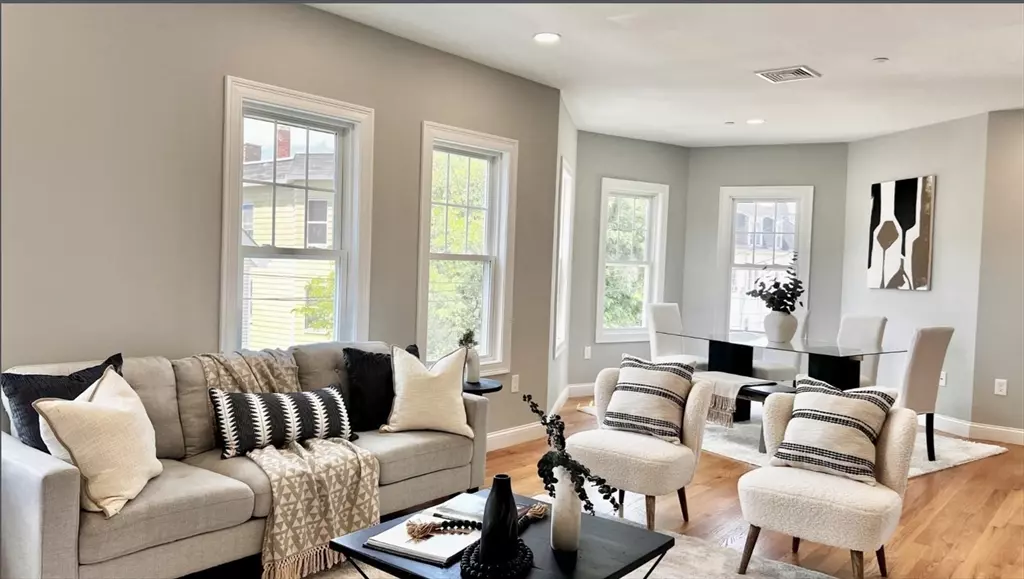 20 Alston #20, Somerville, MA 02143
