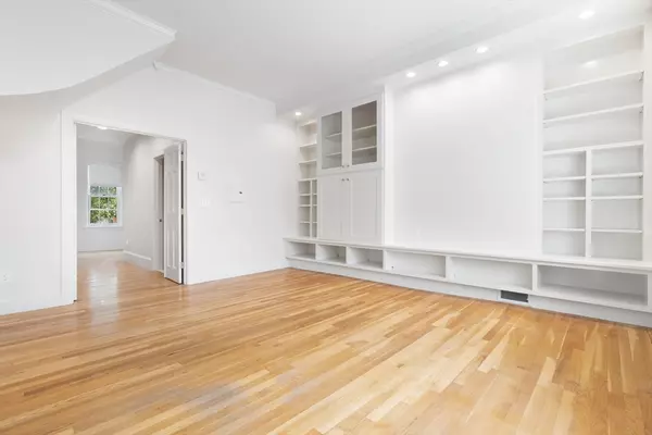 Boston, MA 02118,26 Clarendon St. #26