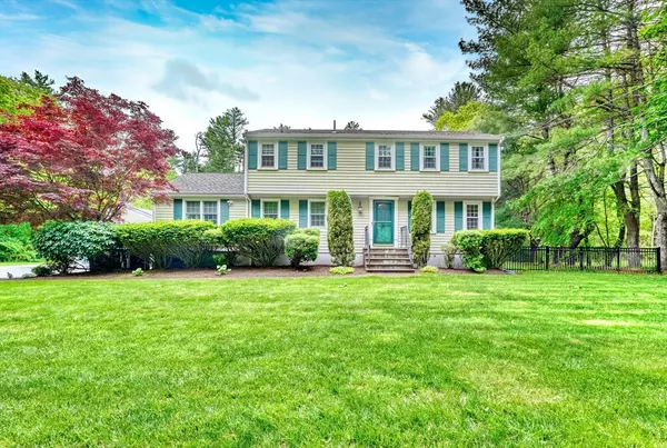 Marshfield, MA 02050,487 Main