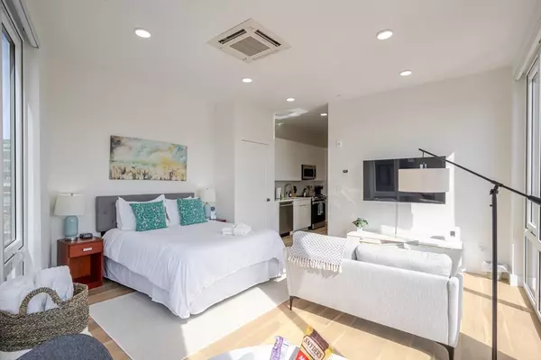 Boston, MA 02135,38 Hichborn #401