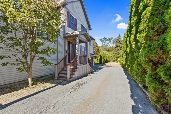 Manchester, MA 01944,56 Summer St #B