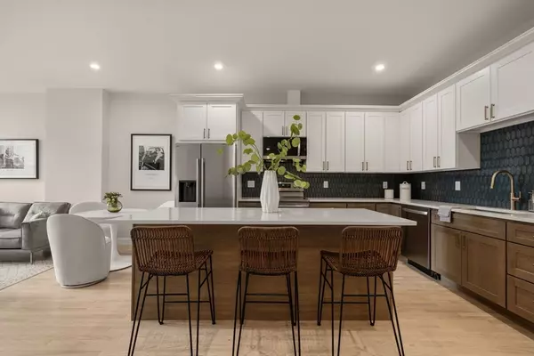 Boston, MA 02127,587 E Broadway #3