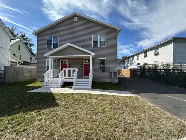 130-132 Dickinson, Springfield, MA 01108