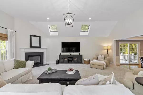 Tewksbury, MA 01876,120 Judique Rd