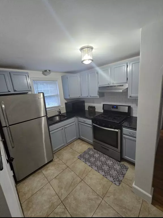 Boston, MA 02136,148 Glenwood Ave #2