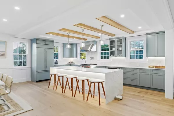 Nantucket, MA 02554,2 Mariner Way