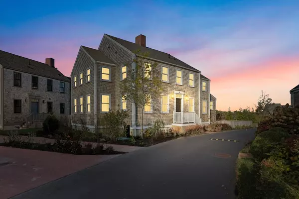 Nantucket, MA 02554,6 Mariner Way