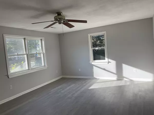 Pepperell, MA 01463,103 Main St #23