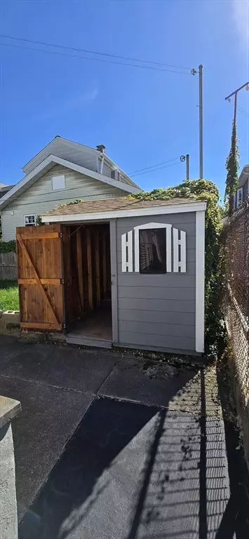 Medford, MA 02155,124 Bowdoin St #1