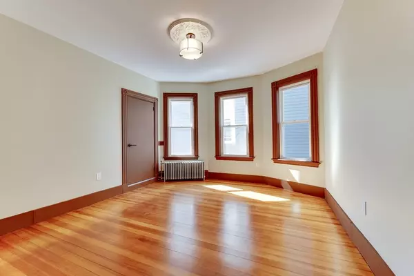 Boston, MA 02125,55 Harbor View Street #2