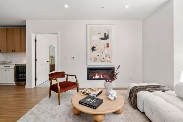 Canton, MA 02021,20 Audubon Way #105