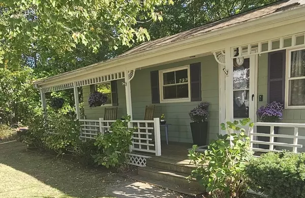 139 Hackett, Attleboro, MA 02703