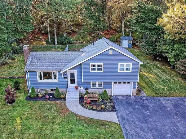 Westwood, MA 02090,303 Oak St