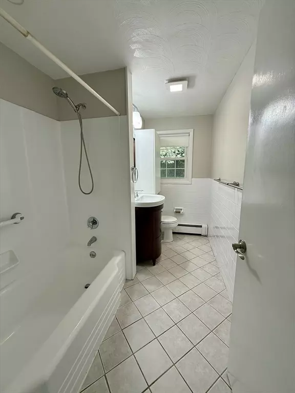 Framingham, MA 01701,71 Eaton Rd