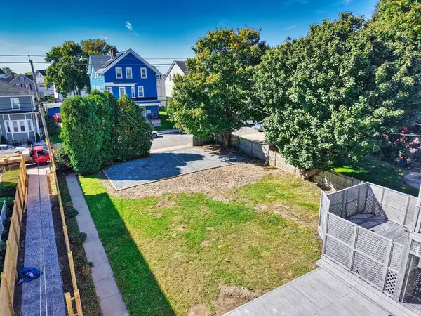 Fall River, MA 02721,54 Grinnell St