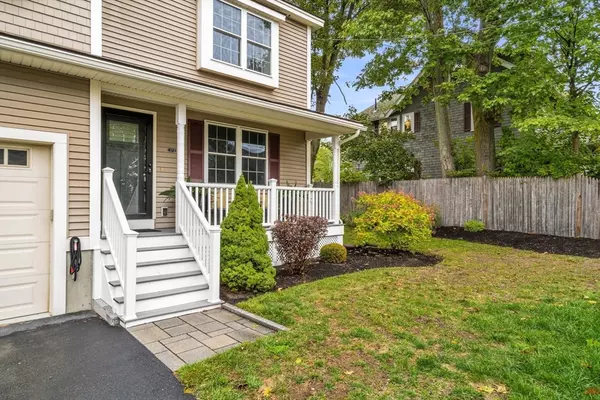 27 Pearl Street #2, Wakefield, MA 01880