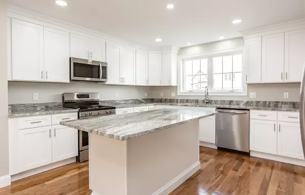 579 Summit St #3, Fall River, MA 02724