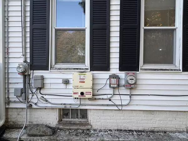 Brockton, MA 02302,22 Blossom St