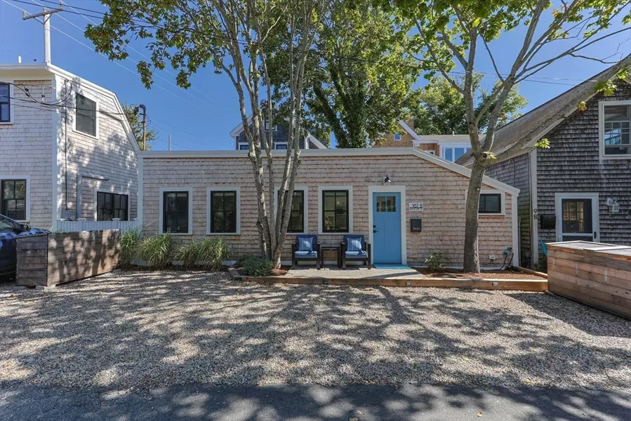 167 Bradford St #B, Provincetown, MA 02657