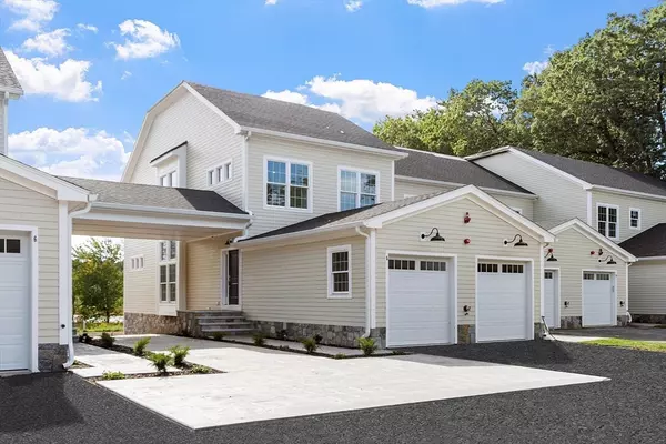 Georgetown, MA 01833,206 W Main St #4