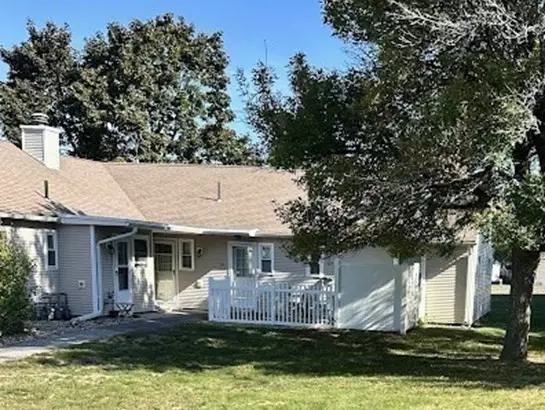 Chicopee, MA 01022,103 Collins Street #103