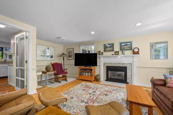 Dennis, MA 02660,32 Half Way