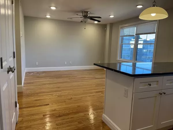 Boston, MA 02132,45 Spring Street #6