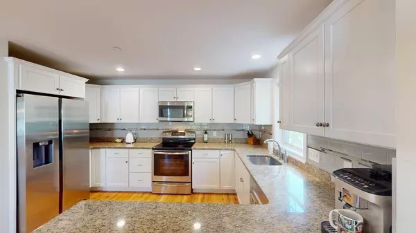 Needham, MA 02494,38 Webster St #1
