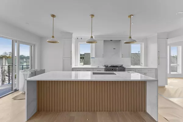 Somerville, MA 02145,595 Broadway #202