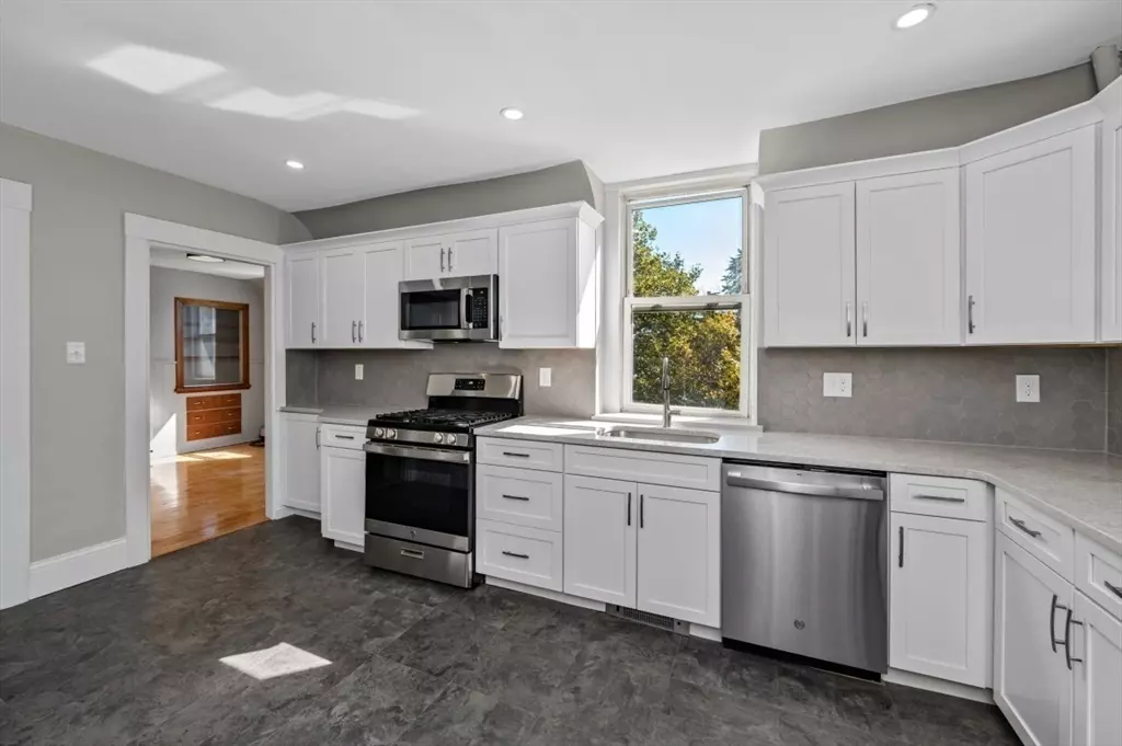 Medford, MA 02115,415 Main Street #2