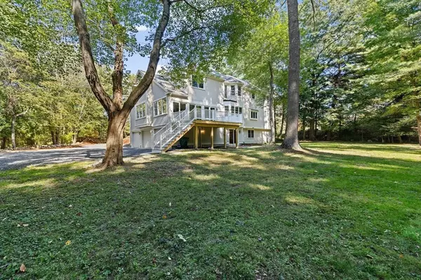 225 Prospect St, Hingham, MA 02043