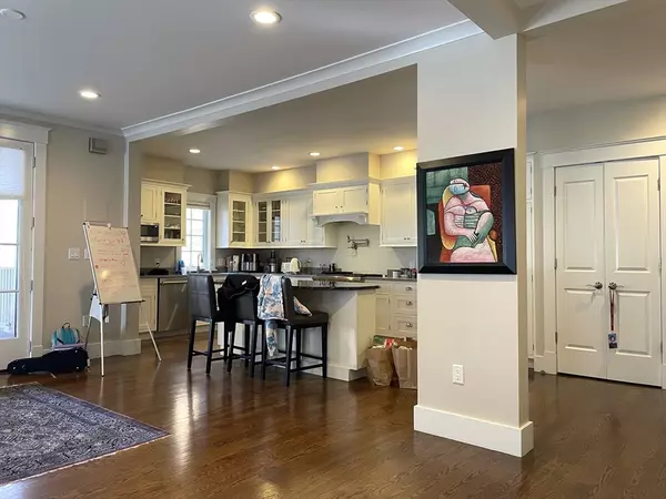 Brookline, MA 02445,237 Walnut St #237