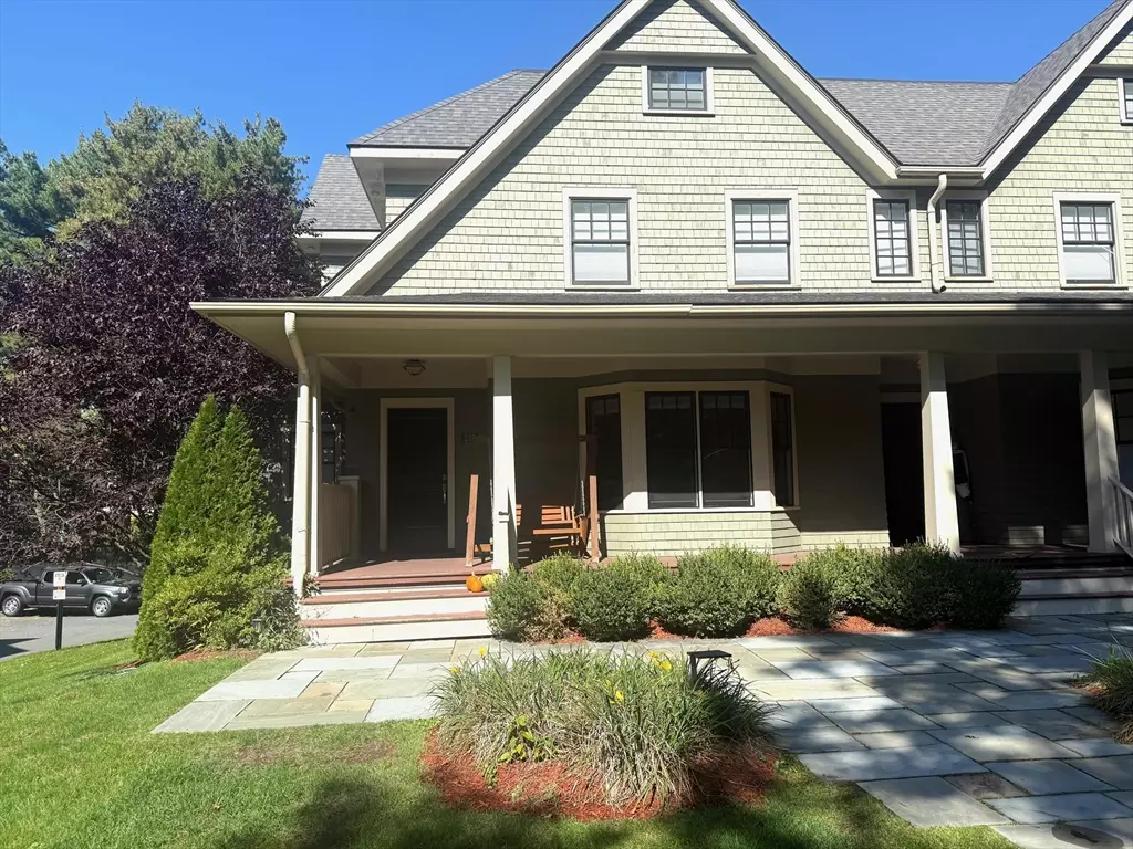 Brookline, MA 02445,237 Walnut St #237