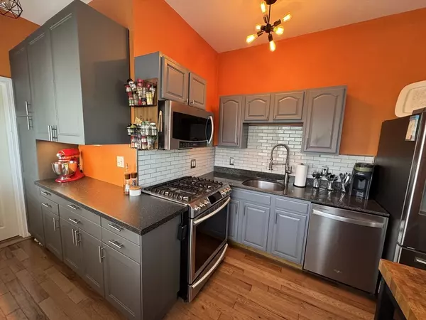 Weymouth, MA 02188,28 Richmond St #1