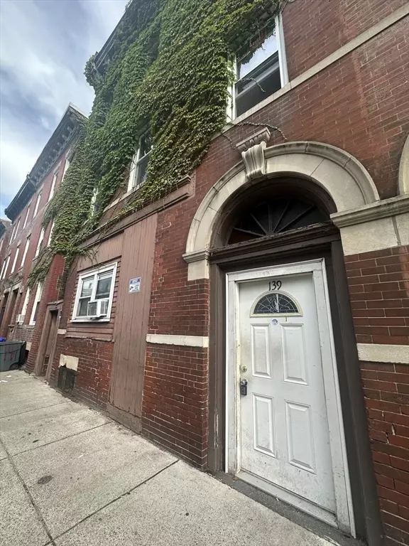 139 E. Cottage St #2, Boston, MA 02128