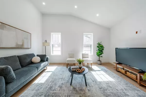 Boston, MA 02119,10 Rockland St. #2