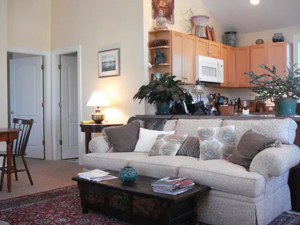 Gloucester, MA 01930,1 Rowley Shore #1