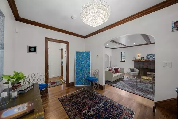 Newton, MA 02459,44 Dolphin Rd