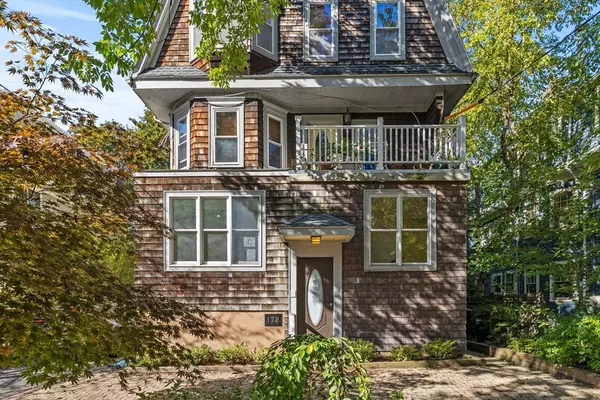 172 Lexington Ave #1, Cambridge, MA 02138