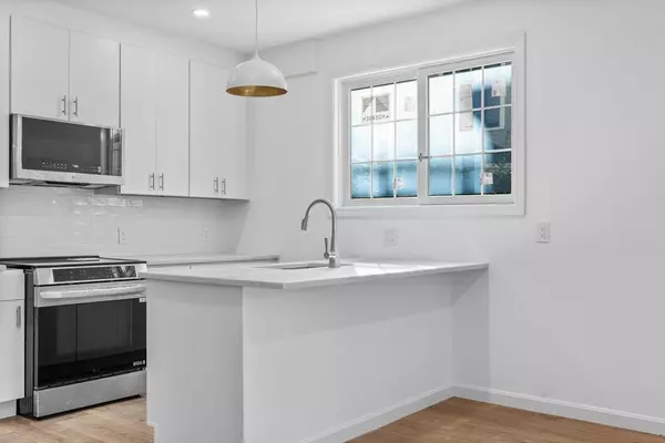 Cambridge, MA 02138,172 Lexington Ave #1