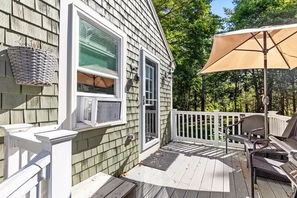 Bourne, MA 02532,901 Head Of The Bay Rd
