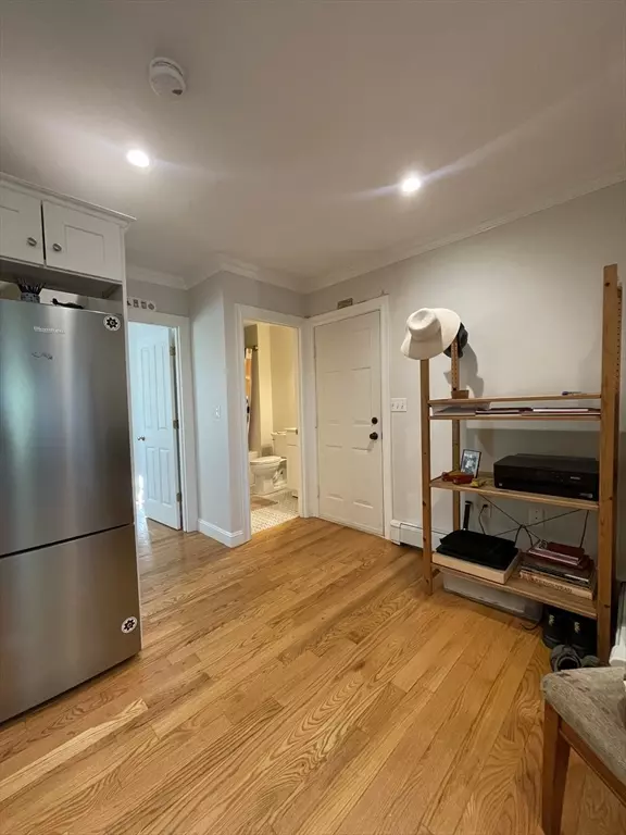 Boston, MA 02125,9 Savin Hill Ave #3
