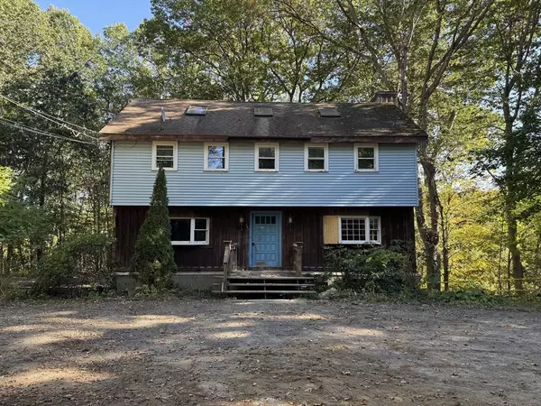 132 Kilbourn Rd, Lancaster, MA 01523