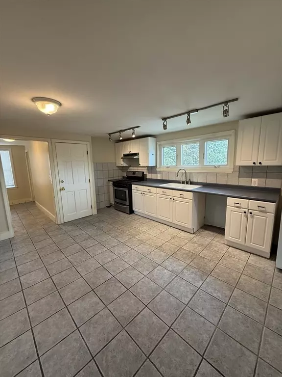 Lynn, MA 01904,85 Lynnfield St #3