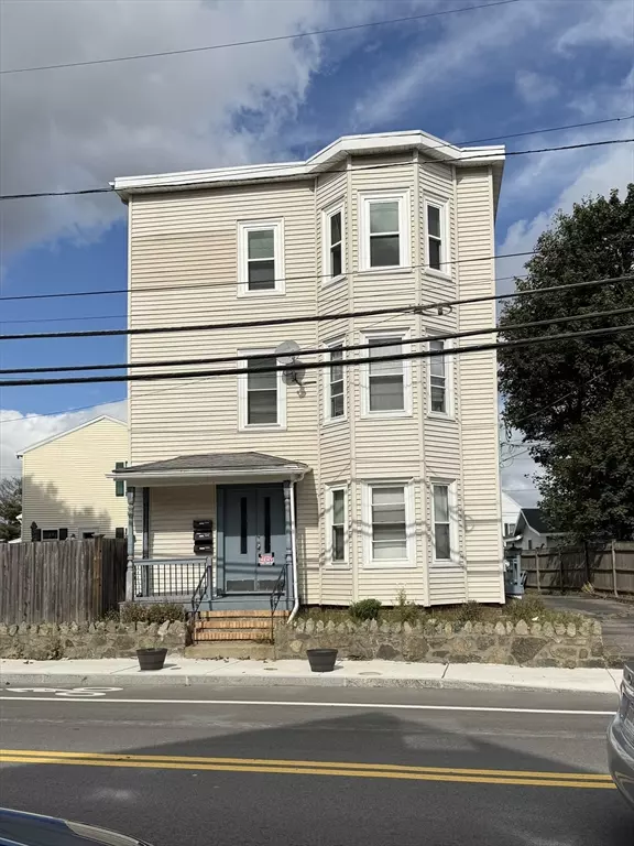 85 Lynnfield St #3, Lynn, MA 01904