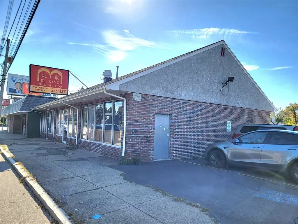 Brockton, MA 02302,185-187 Crescent St