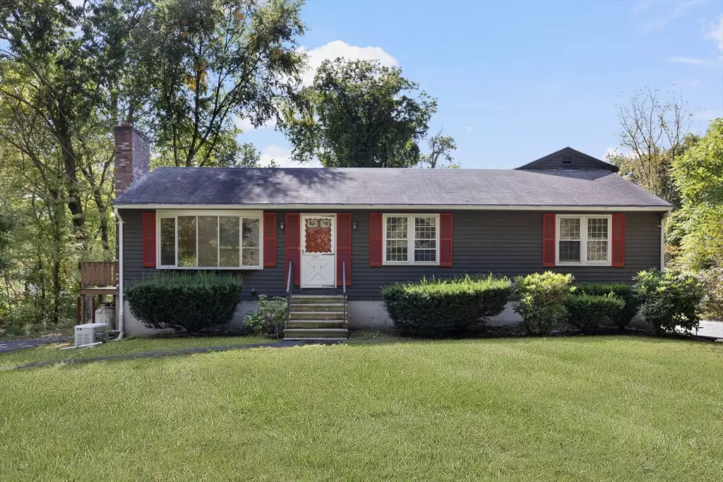 Blackstone, MA 01504,40 Union St