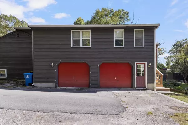 Blackstone, MA 01504,40 Union St