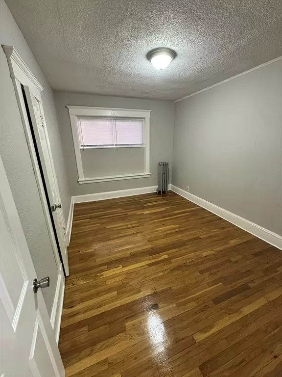 Springfield, MA 01108,10 Marengo Park #3L